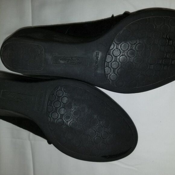 DEXFLEX COMFORT WOMEN"S WEDGE STYLE SUEDE SHOES - Picture 10 of 15